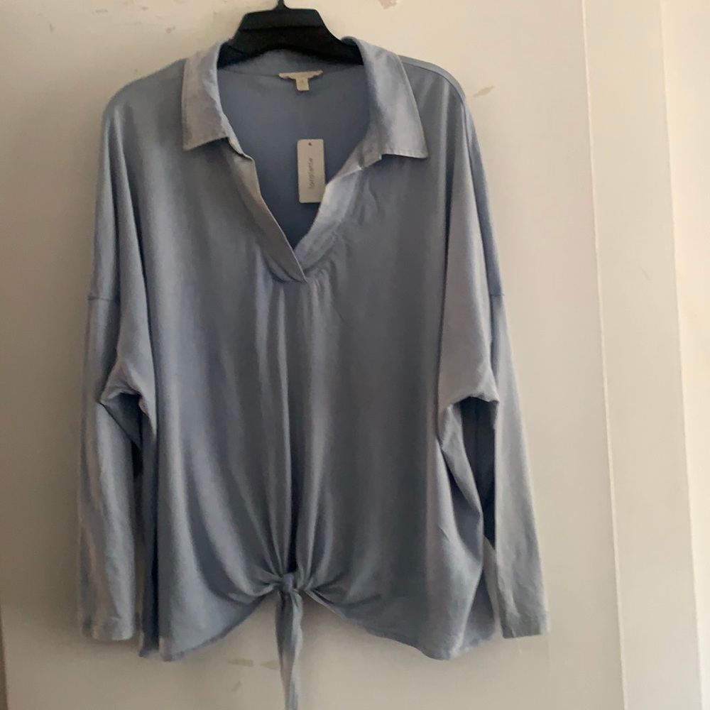 NWT 1X BLUE TIE FRONT TOP